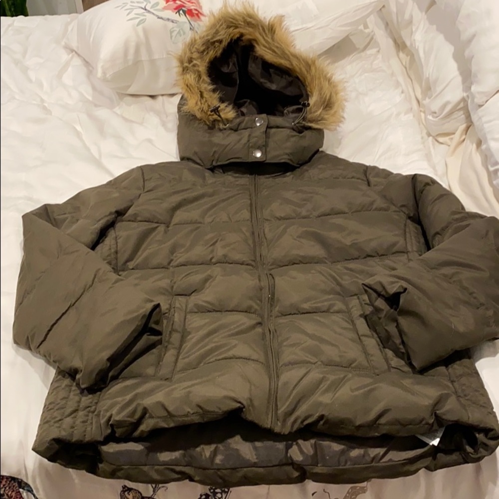 Olive Green Puffer Jack with Removable Hood